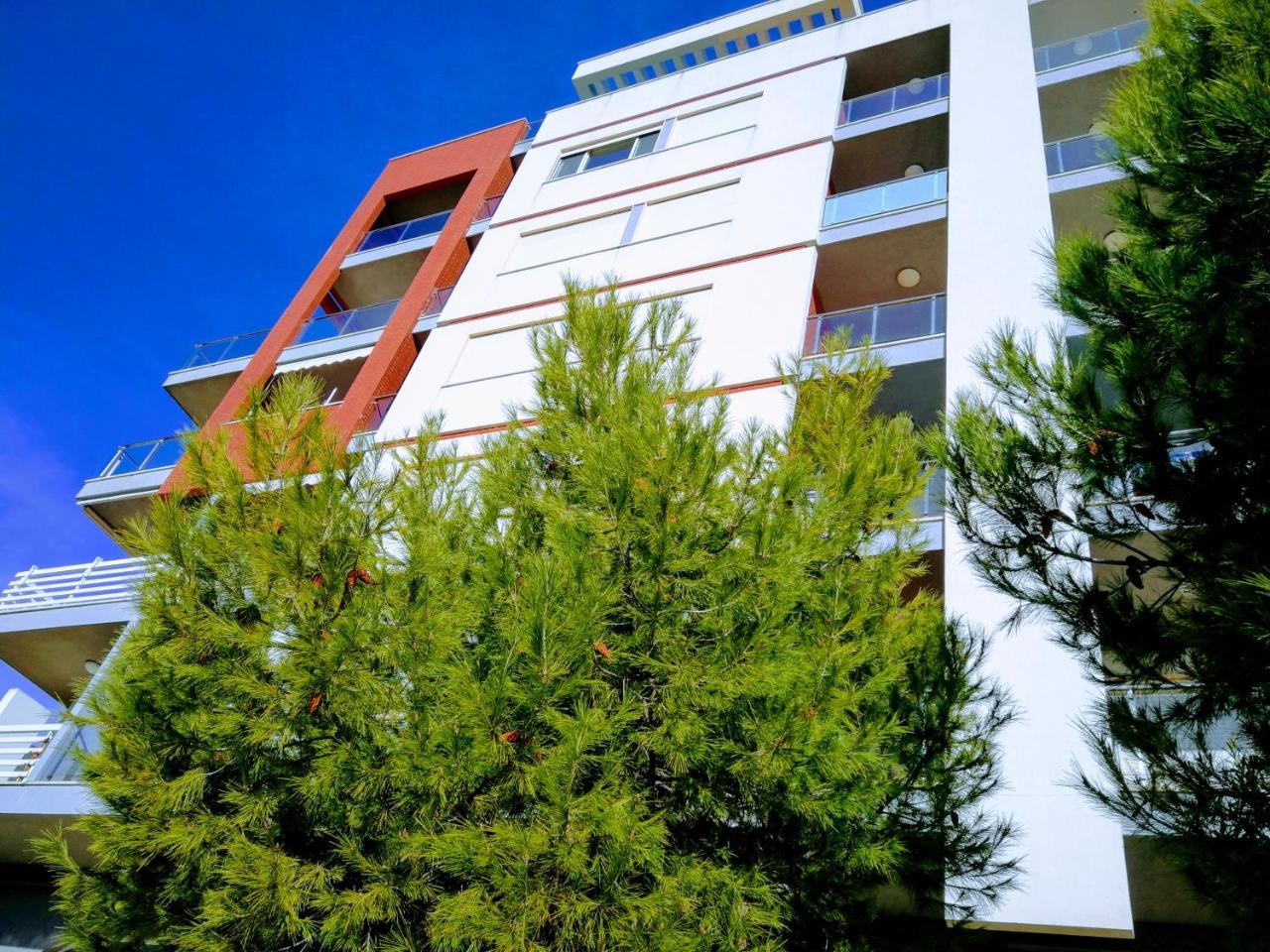 Turtle Apartment Дуррес Экстерьер фото